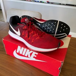 Men’s 11.5 Nike Zoom Pegasus 33